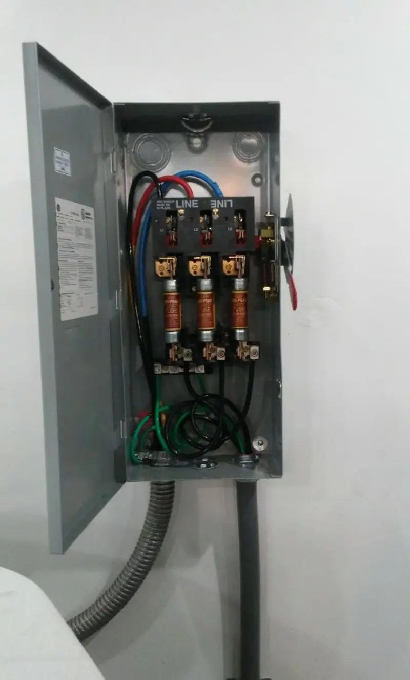 Three-phase disconnect switch installed for Smoke Detector Installation in Winston-Salem